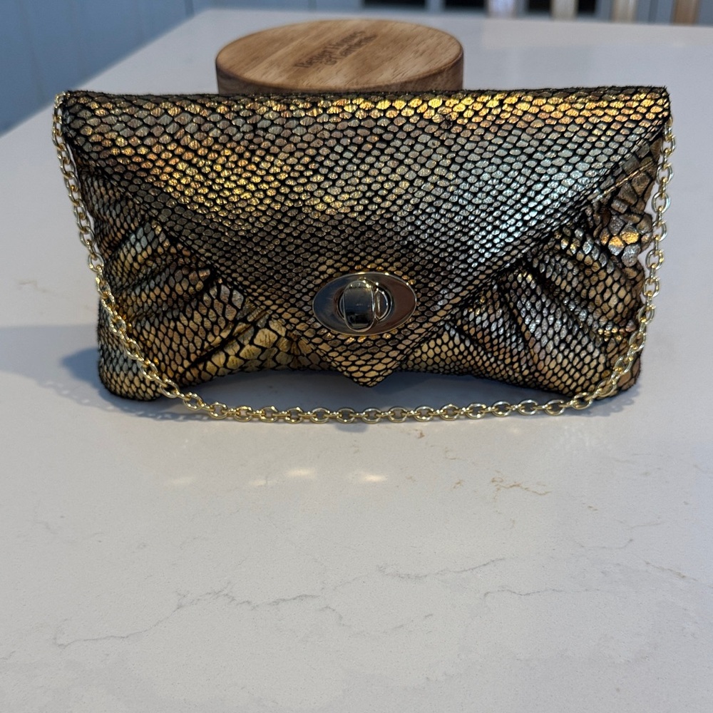 Jessica McClintock Metallic Mesh Wristlet